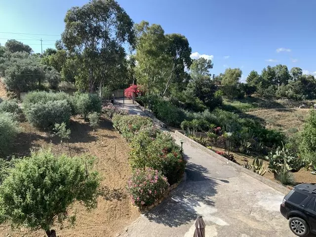 Villa Of 0 M² With Land In Sicily
