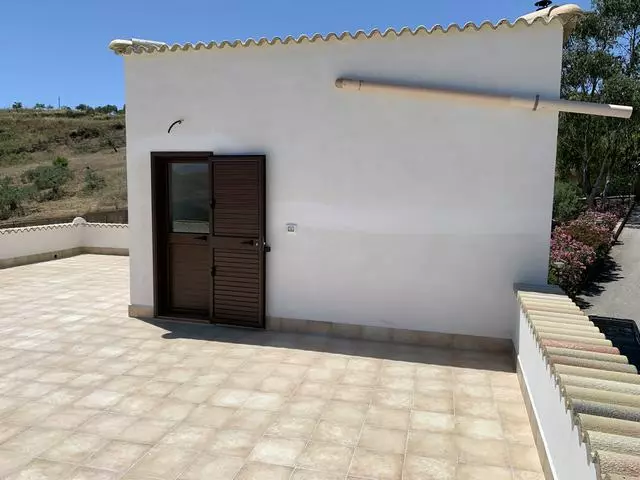 Villa Of 0 M² With Land In Sicily