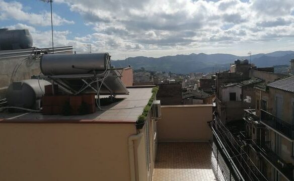 Townhouse Of 150 M² With Panoramic Views In Sicily