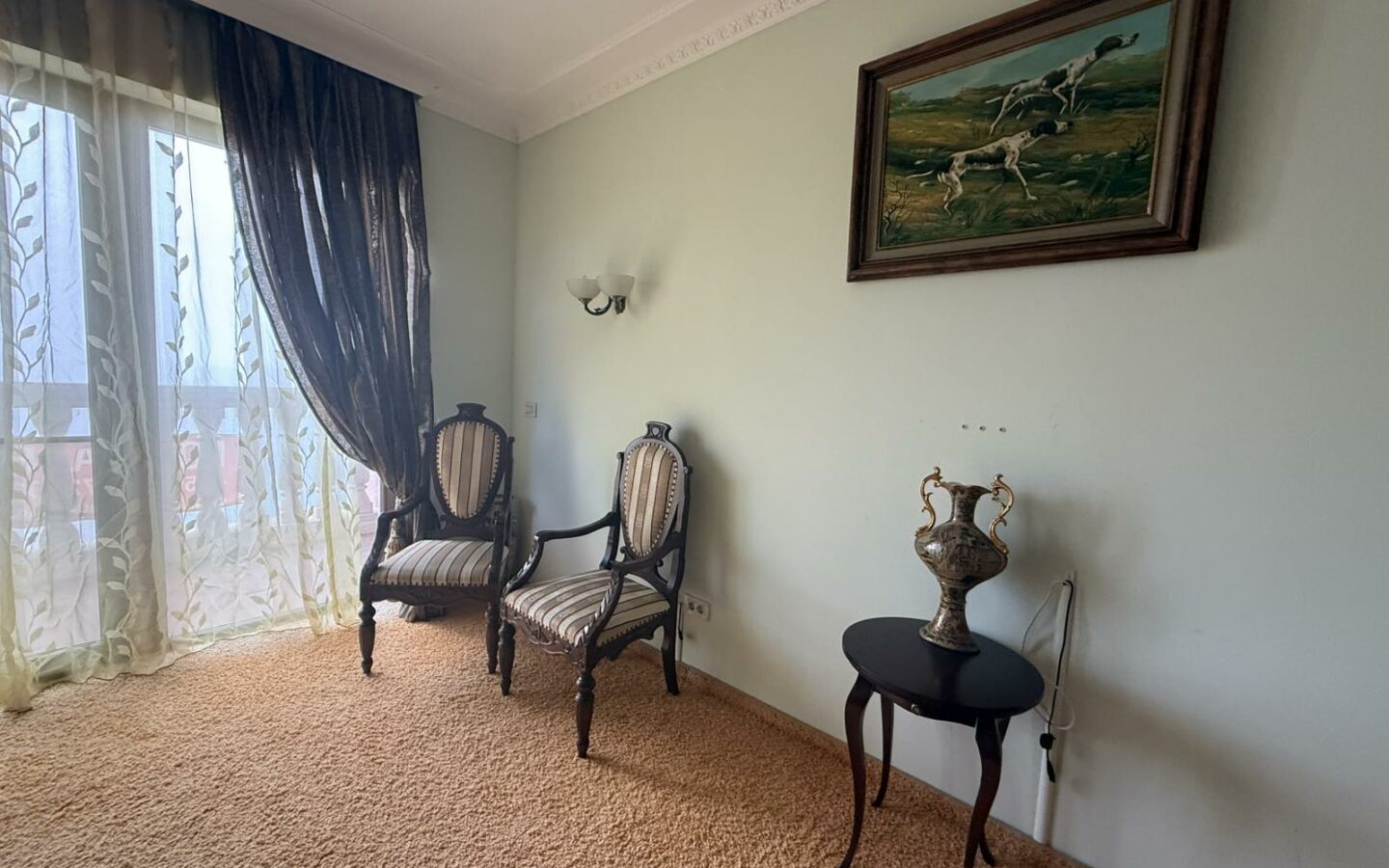 Apartment Of 100 M² With Three Bedrooms And Sea View In Port Palace