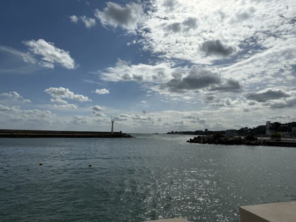 Apartment Of 150 M² With 5 Bedrooms In Port Palace, St. Constantine And Helena
