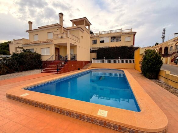 3-bedroom Terraced House In Algorfa, Spain (100 M²)