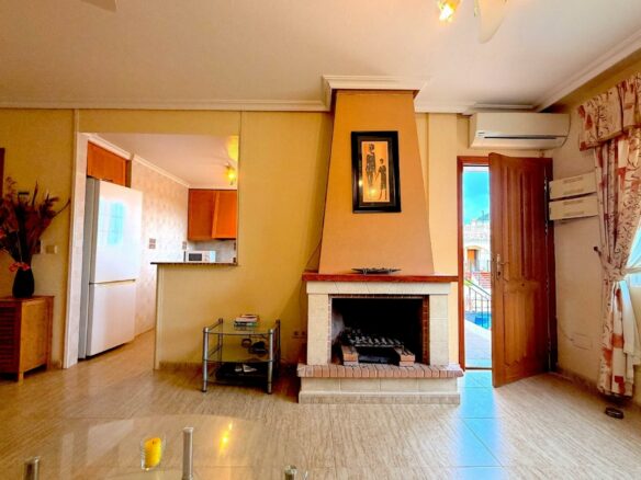 3-bedroom Terraced House In Algorfa, Spain (100 M²)
