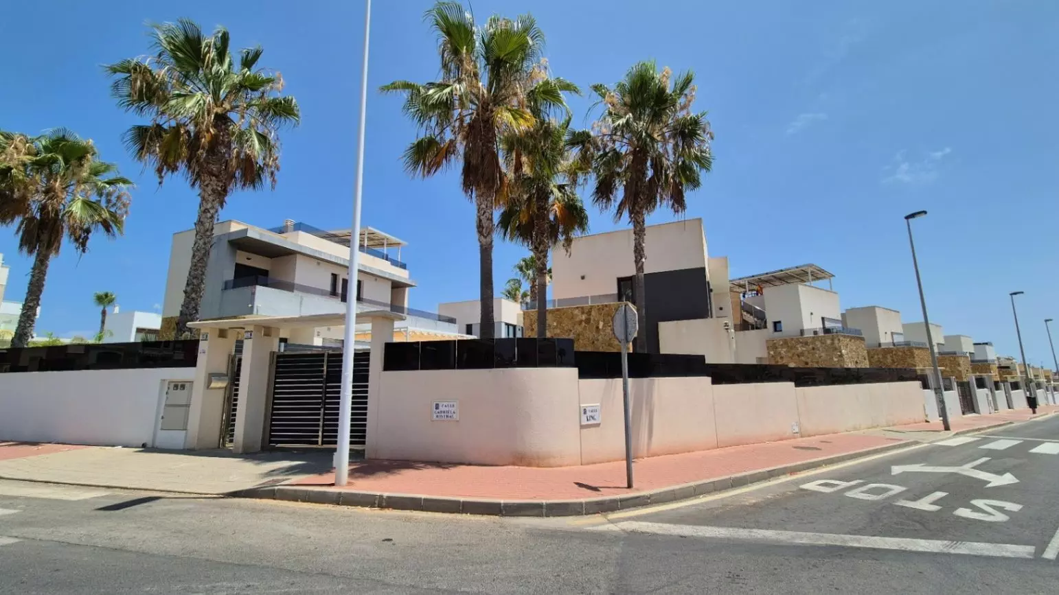 Villa Of 205 M² In Torrevieja, Spain
