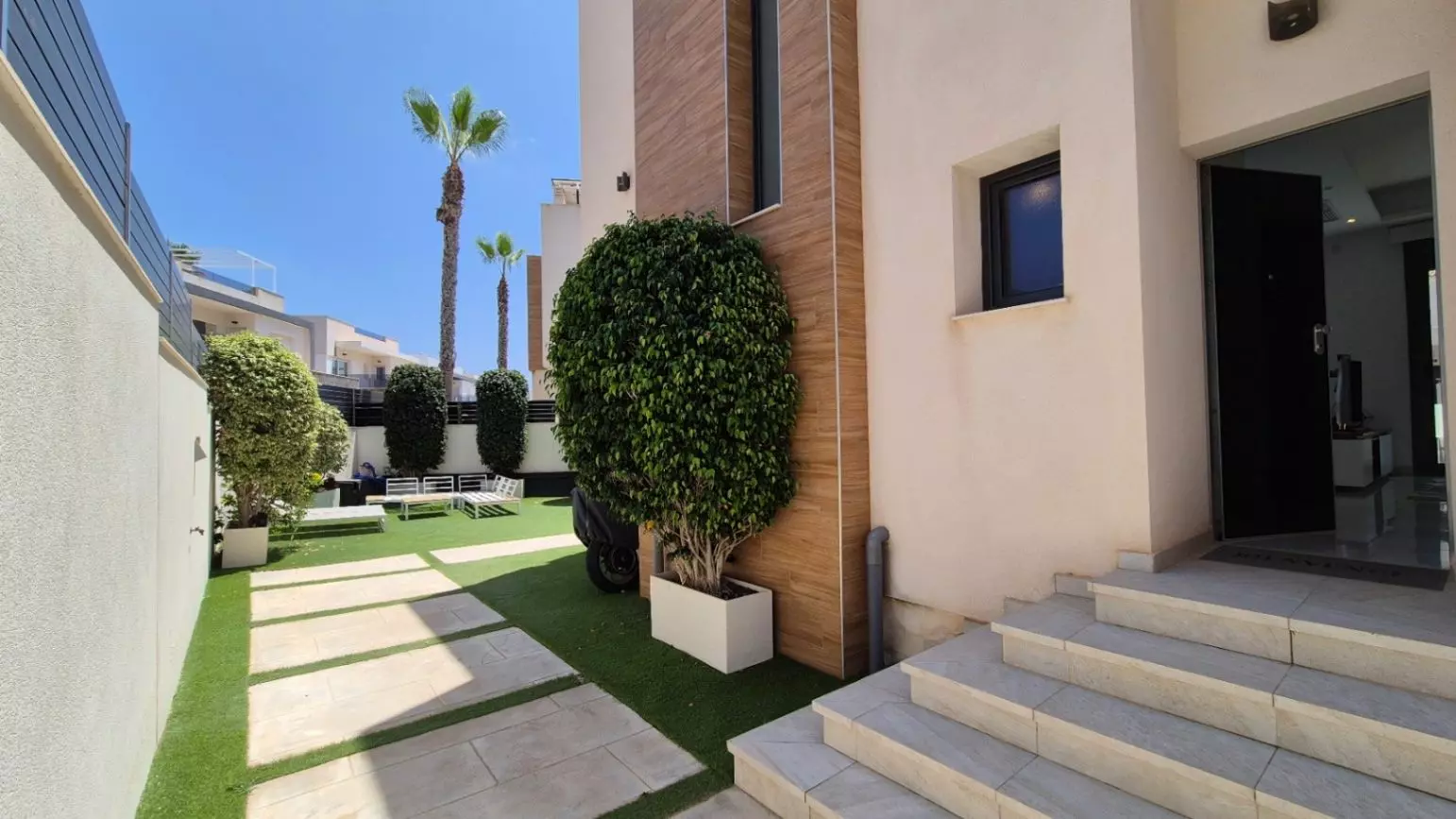 Villa Of 205 M² In Torrevieja, Spain