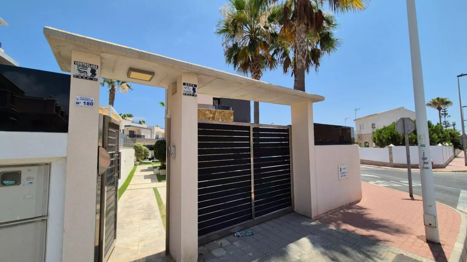 Villa Of 205 M² In Torrevieja, Spain