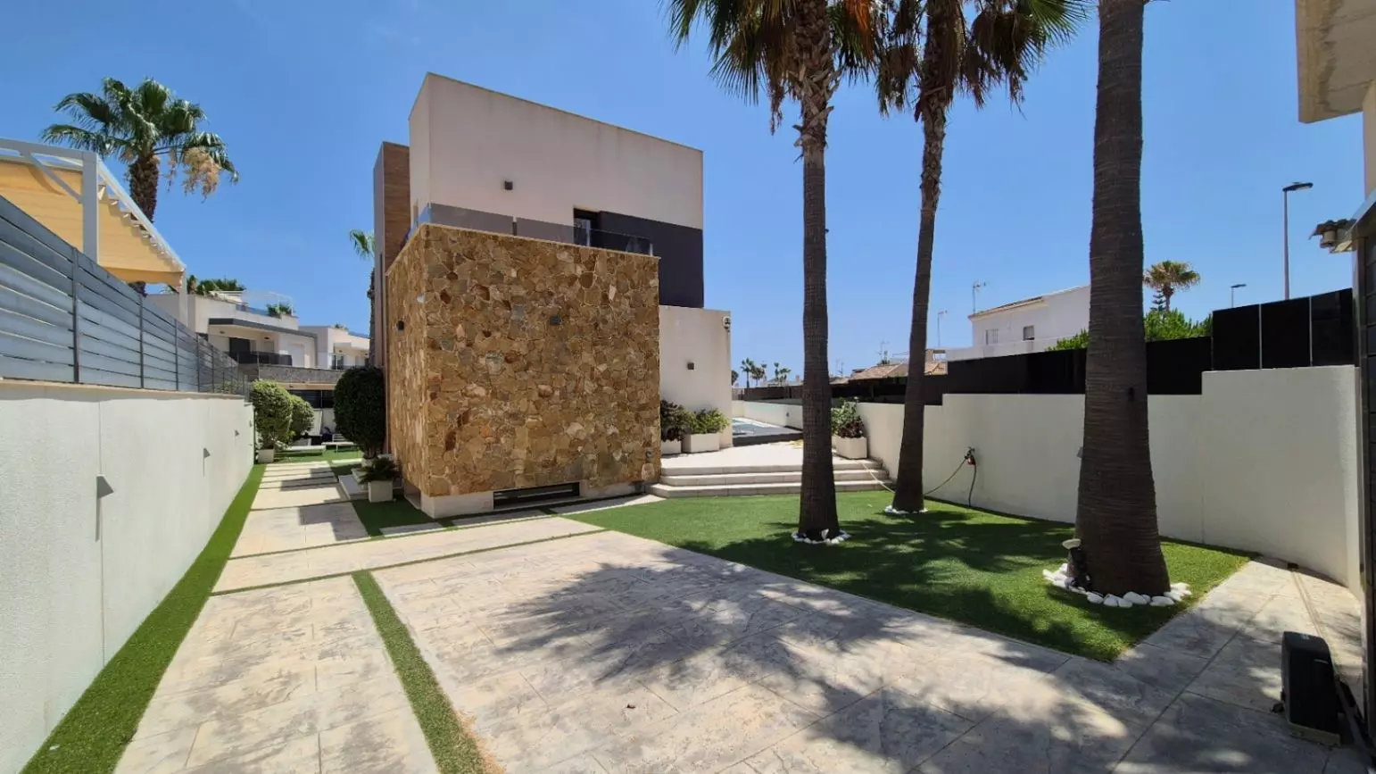 Villa Of 205 M² In Torrevieja, Spain