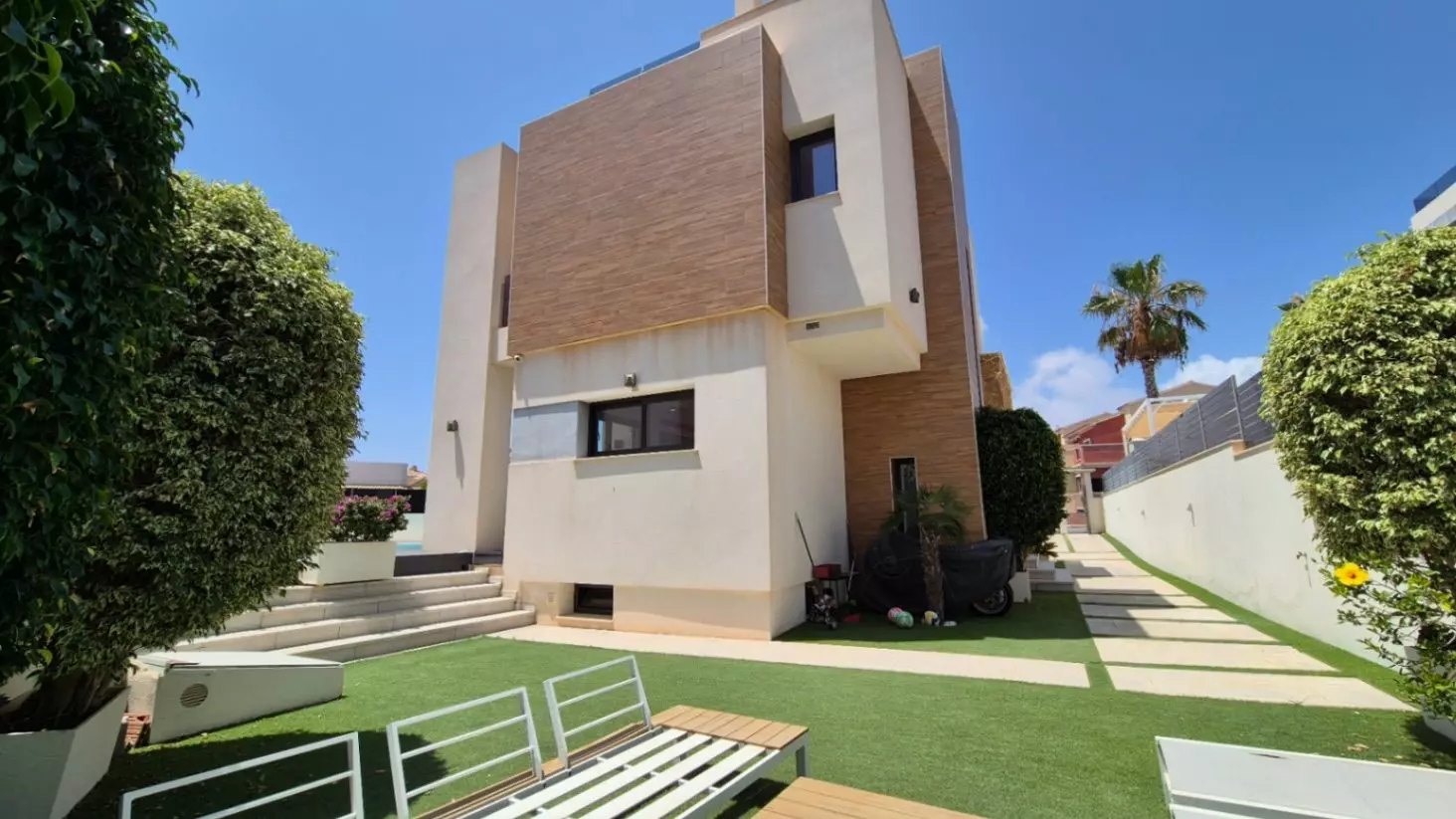 Villa Of 205 M² In Torrevieja, Spain