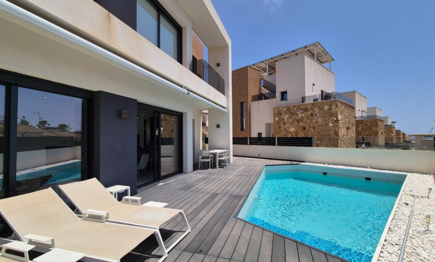 Villa Of 205 M² In Torrevieja, Spain