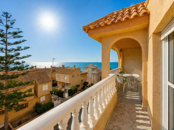 Apartment Of 70 M² In Torrevieja, Spain