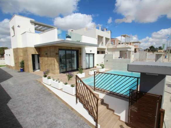 Villa Of 135 M² In San Miguel De Salinas