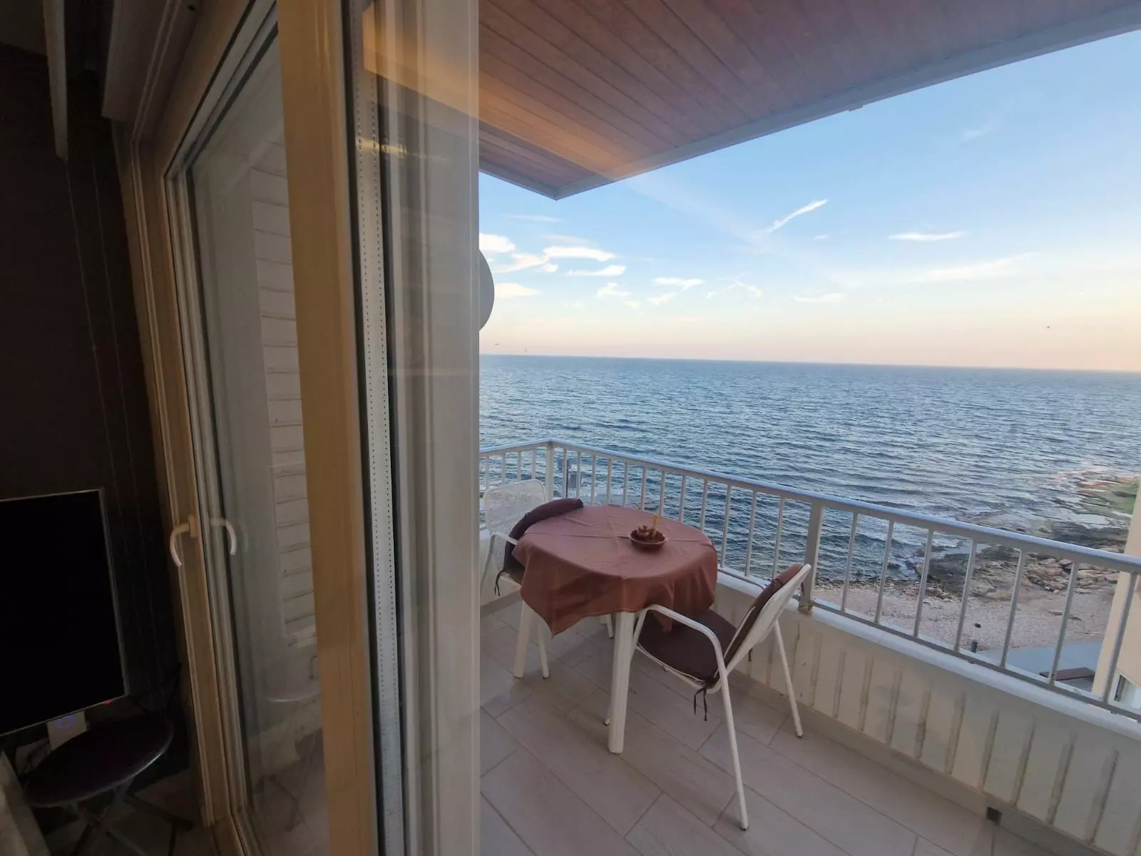 Apartment Of 86 M² In Torrevieja, Spain