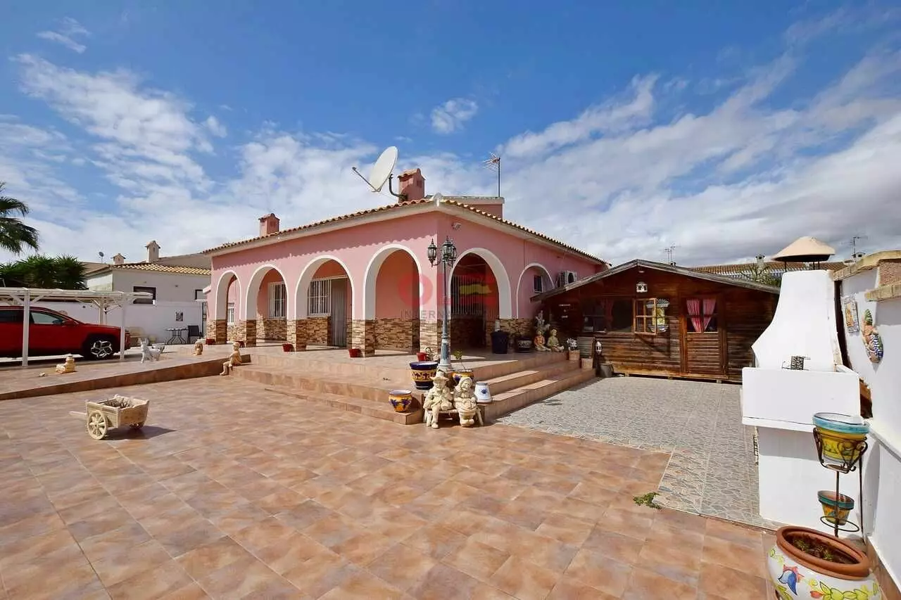 Villa Of 0 M² With Mediter Real Estate In Orihuela Costa, Spain