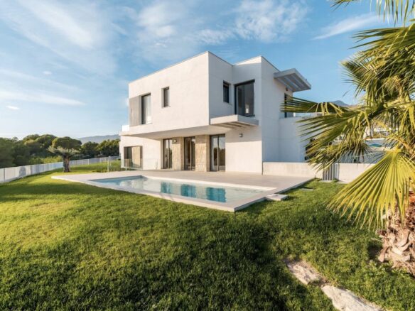 Villa Of 236 M² In Finestrat, Spain