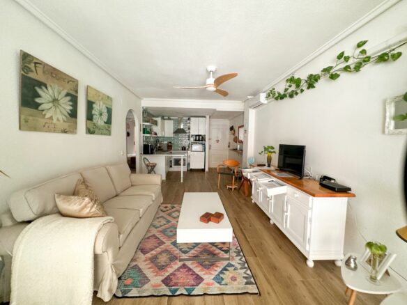 2-bedroom Apartment In Torrevieja, Spain (64 M²)
