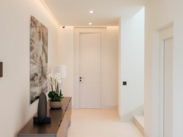 4-bedroom Villa In Marbella, Spain (618 M²)