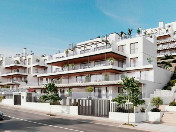 2-bedroom Apartment In Estepona, Spain (88 M²)