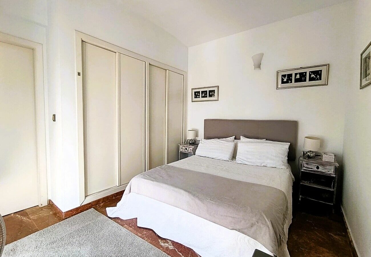 Apartment Of 90 M² In Orihuela Costa, Spain