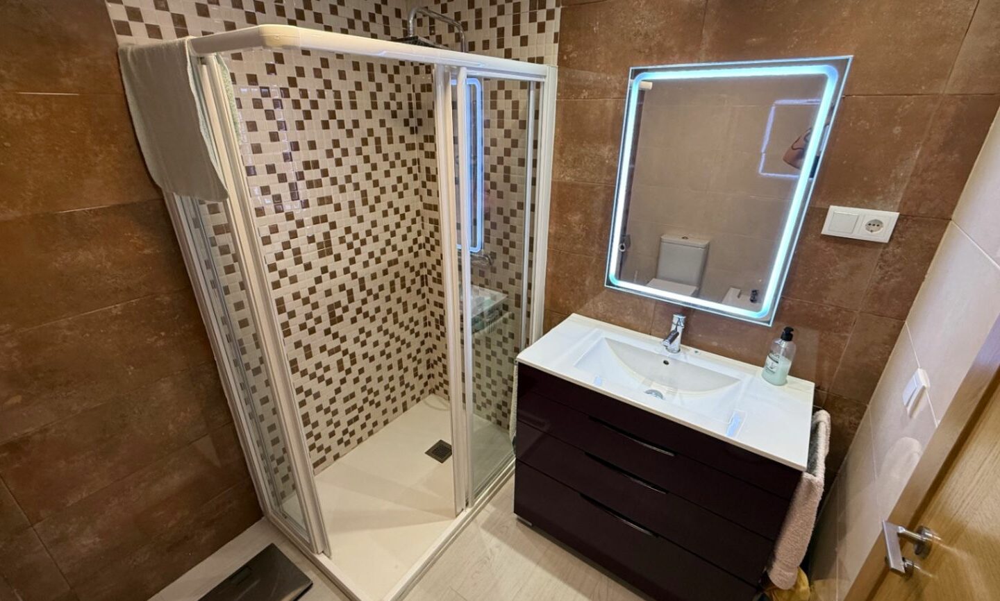 Apartment Of 86 M² In Torrevieja, Spain