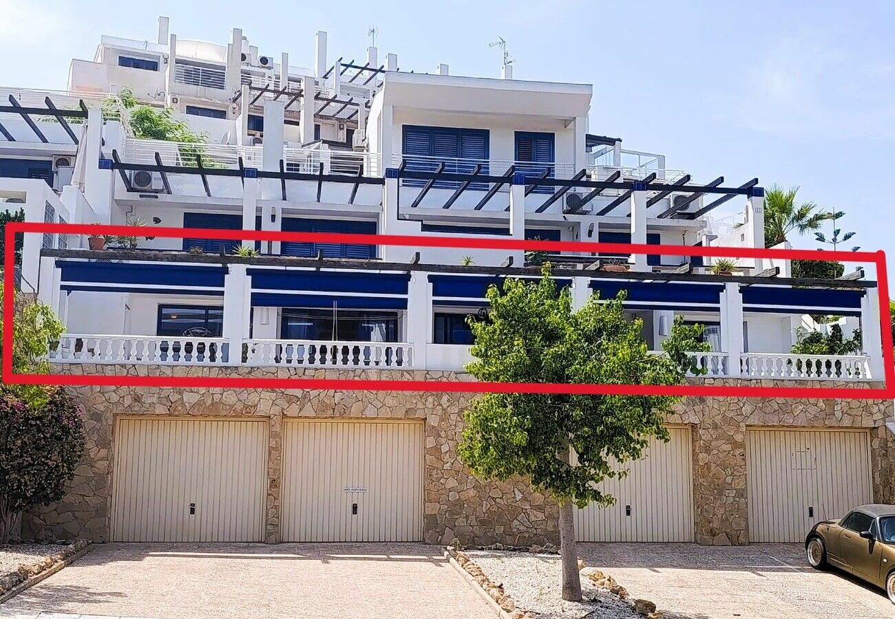 Apartment Of 90 M² In Orihuela Costa, Spain