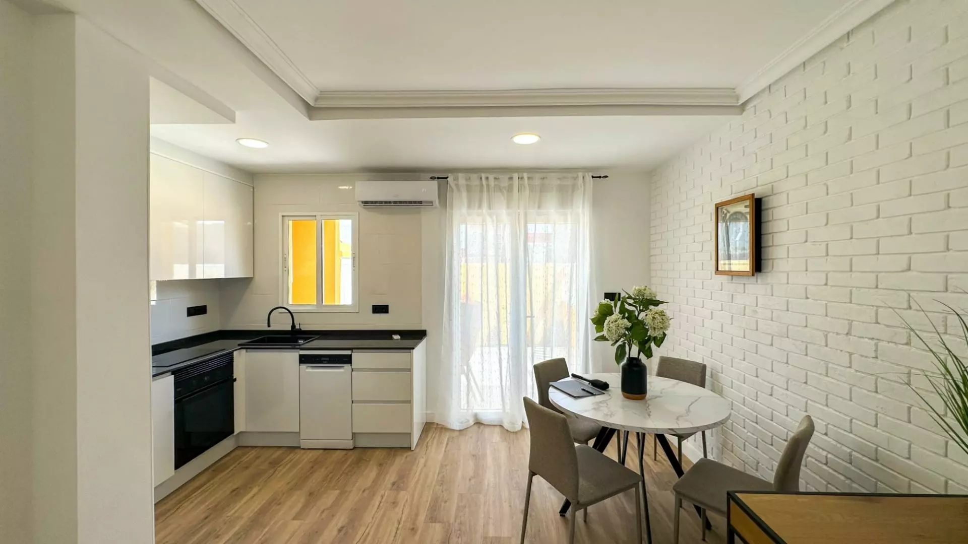 House Of 86 M² In Orihuela Costa, Spain