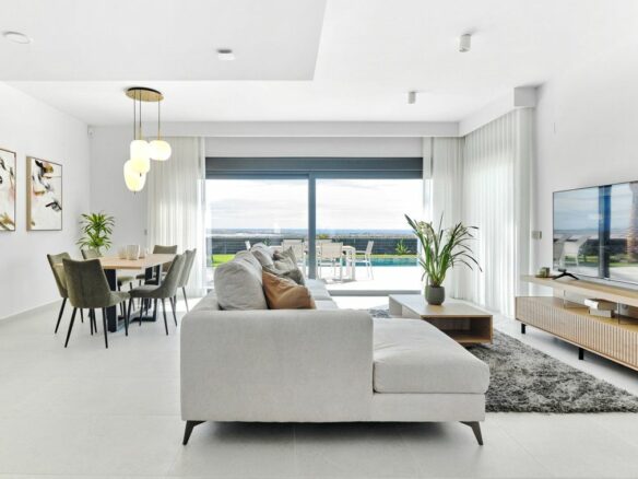 Villa Of 237 M² In San Miguel De Salinas