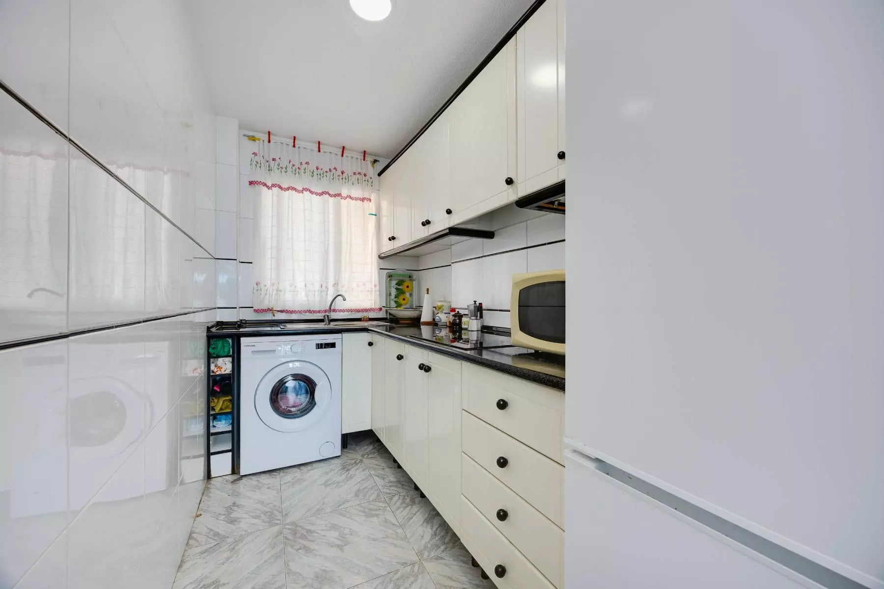 Apartment Of 70 M² In Torrevieja, Spain