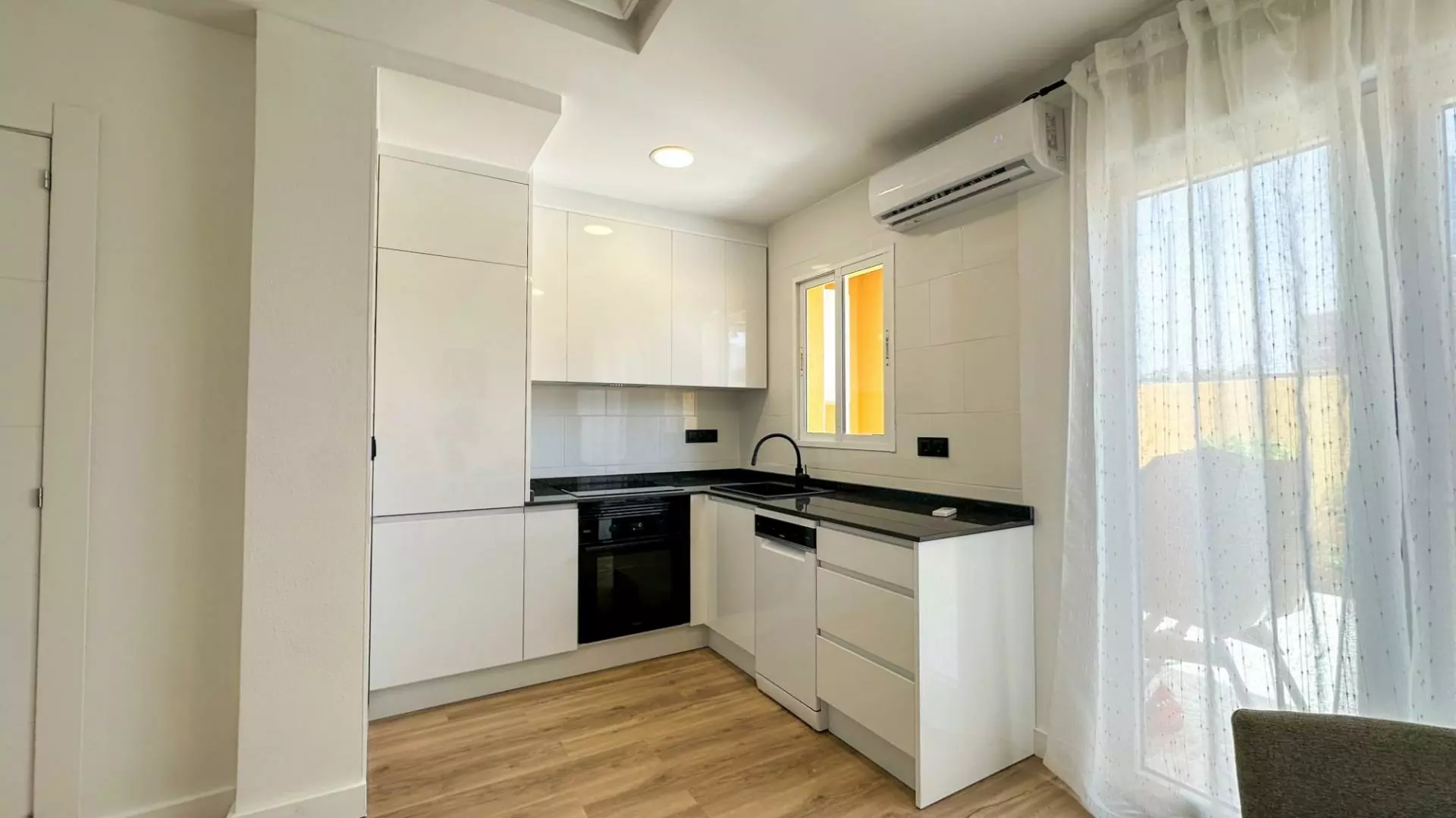 House Of 86 M² In Orihuela Costa, Spain