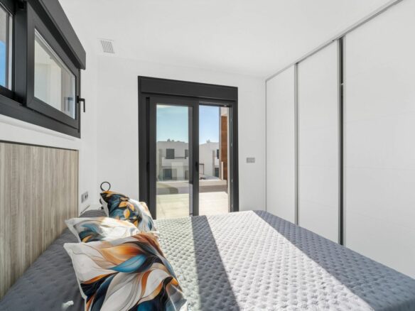 Villa Of 97 M² In Daya Nueva, Spain