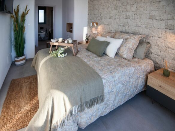 Villa Of 100 M² In Santiago De La Ribera, Spain