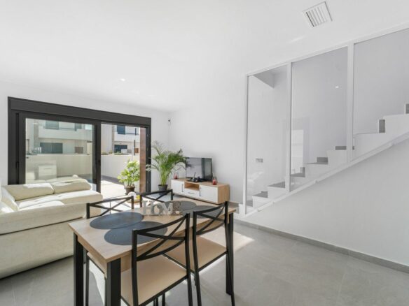 Villa Of 97 M² In Daya Nueva, Spain