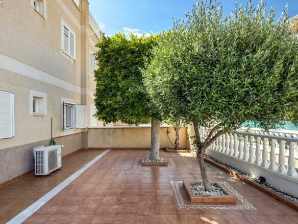 Apartment Of 102 M² In Orihuela Costa, Spain