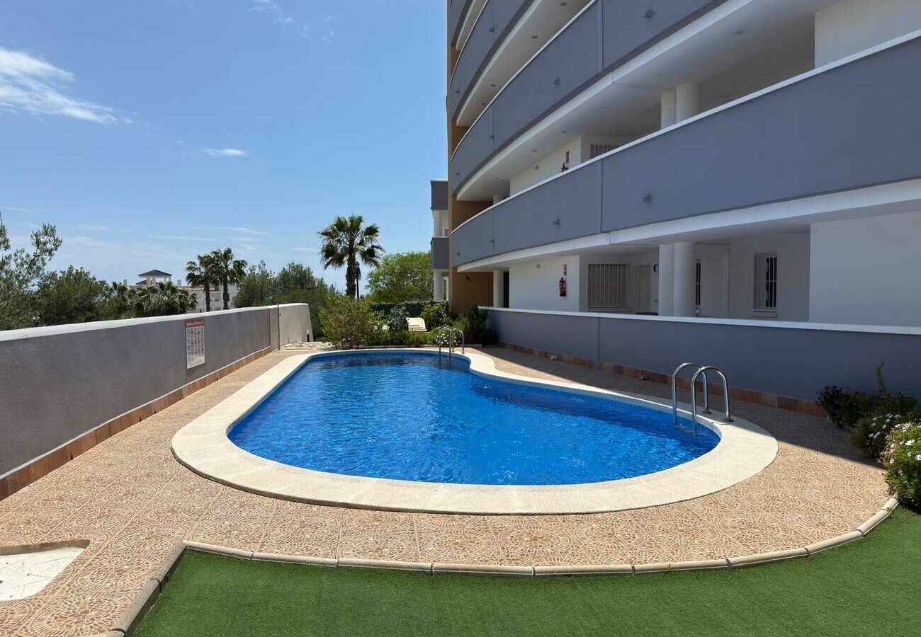 Apartment Of 75 M² In Orihuela Costa, Spain
