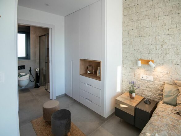 Villa Of 100 M² In Santiago De La Ribera, Spain