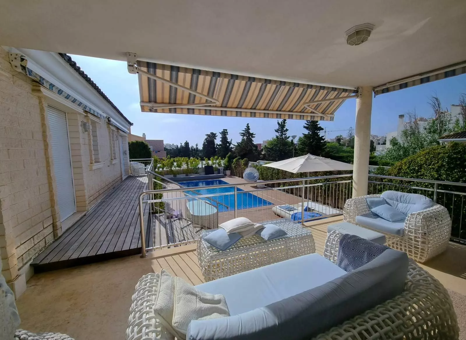 5-bedroom Villa In Torrevieja, Spain (469 M²)