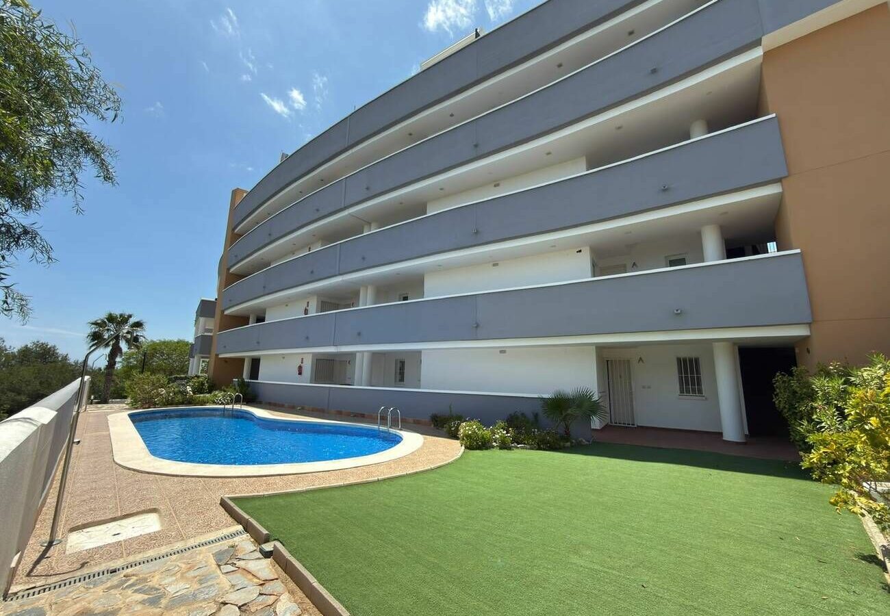 Apartment Of 75 M² In Orihuela Costa, Spain