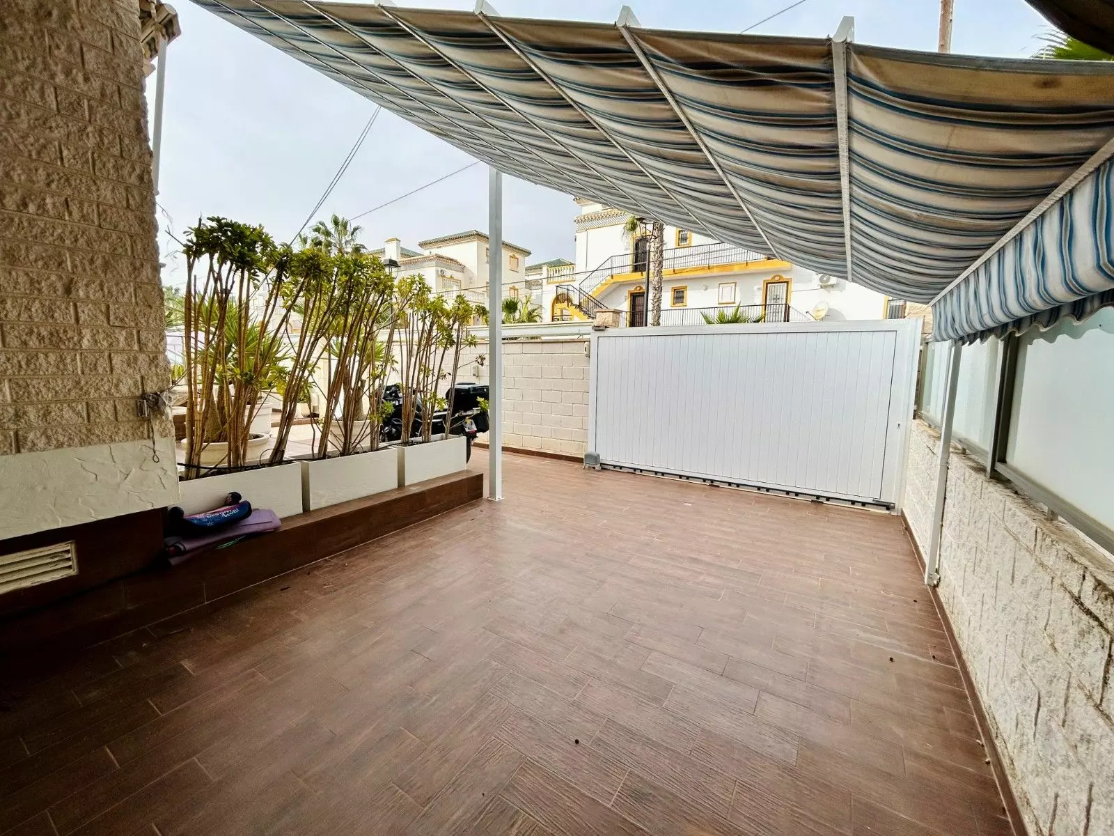 5-bedroom Villa In Torrevieja, Spain (469 M²)