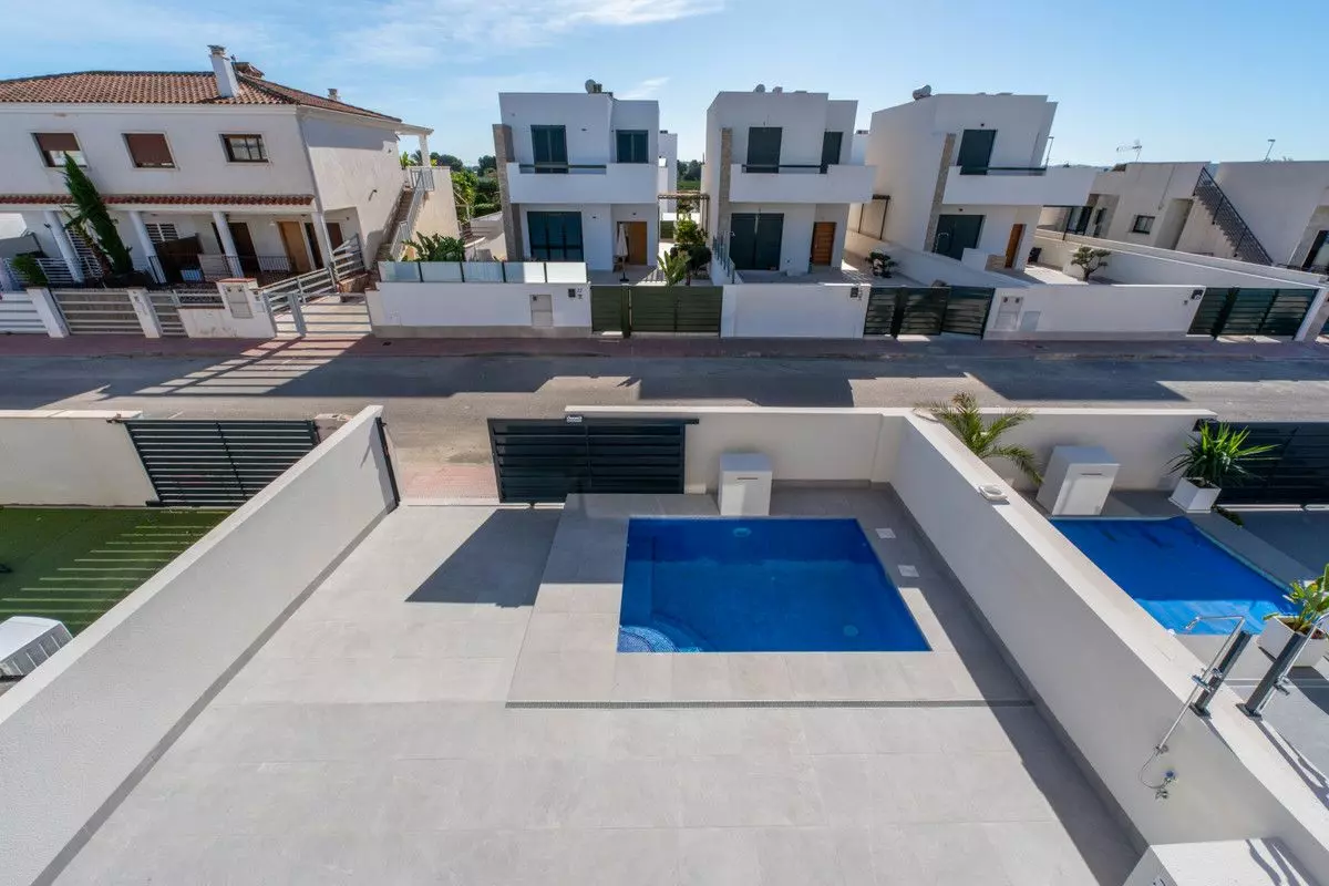 Villa Of 97 M² In Daya Nueva, Spain