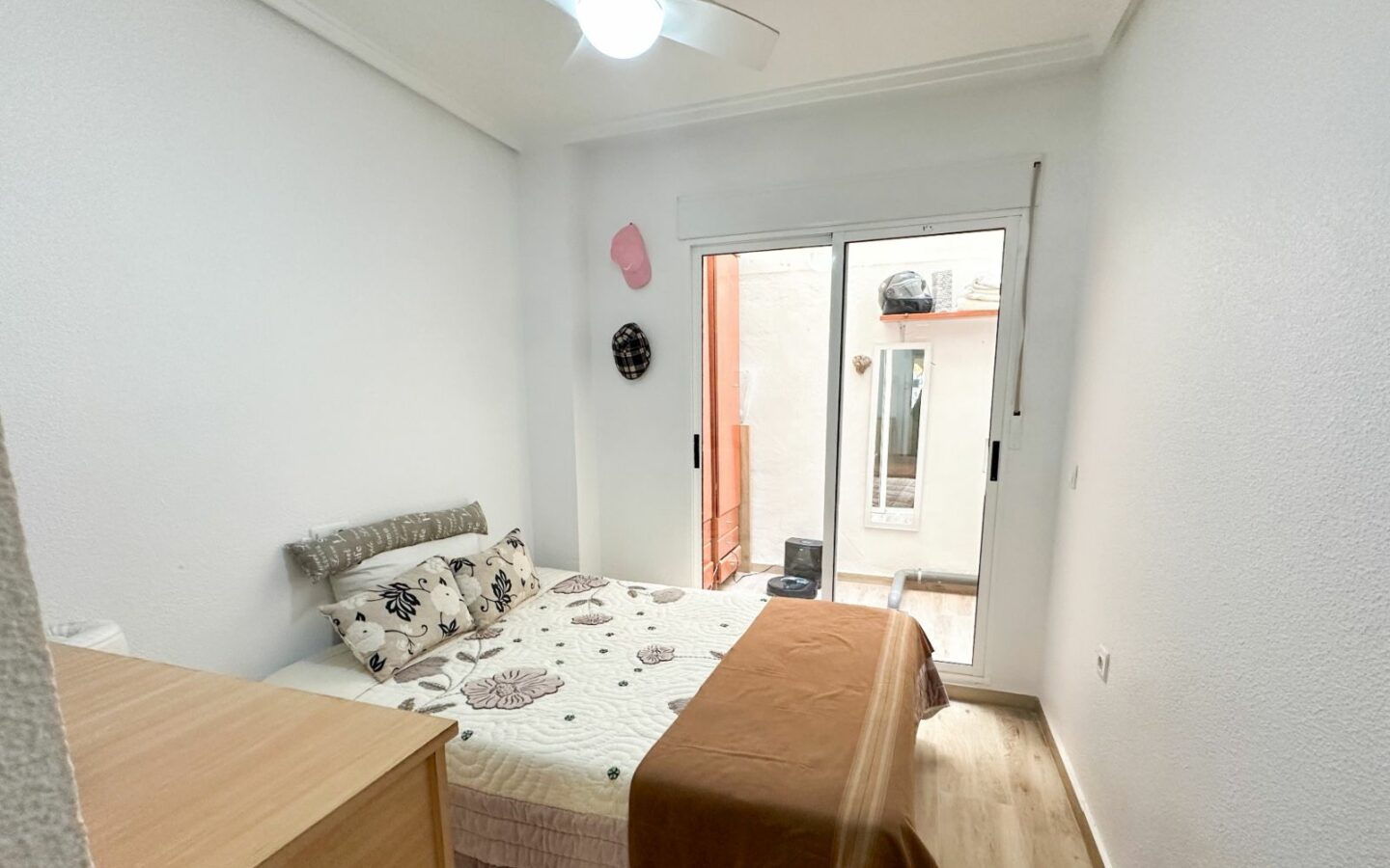 2-bedroom Apartment In Torrevieja, Spain (64 M²)