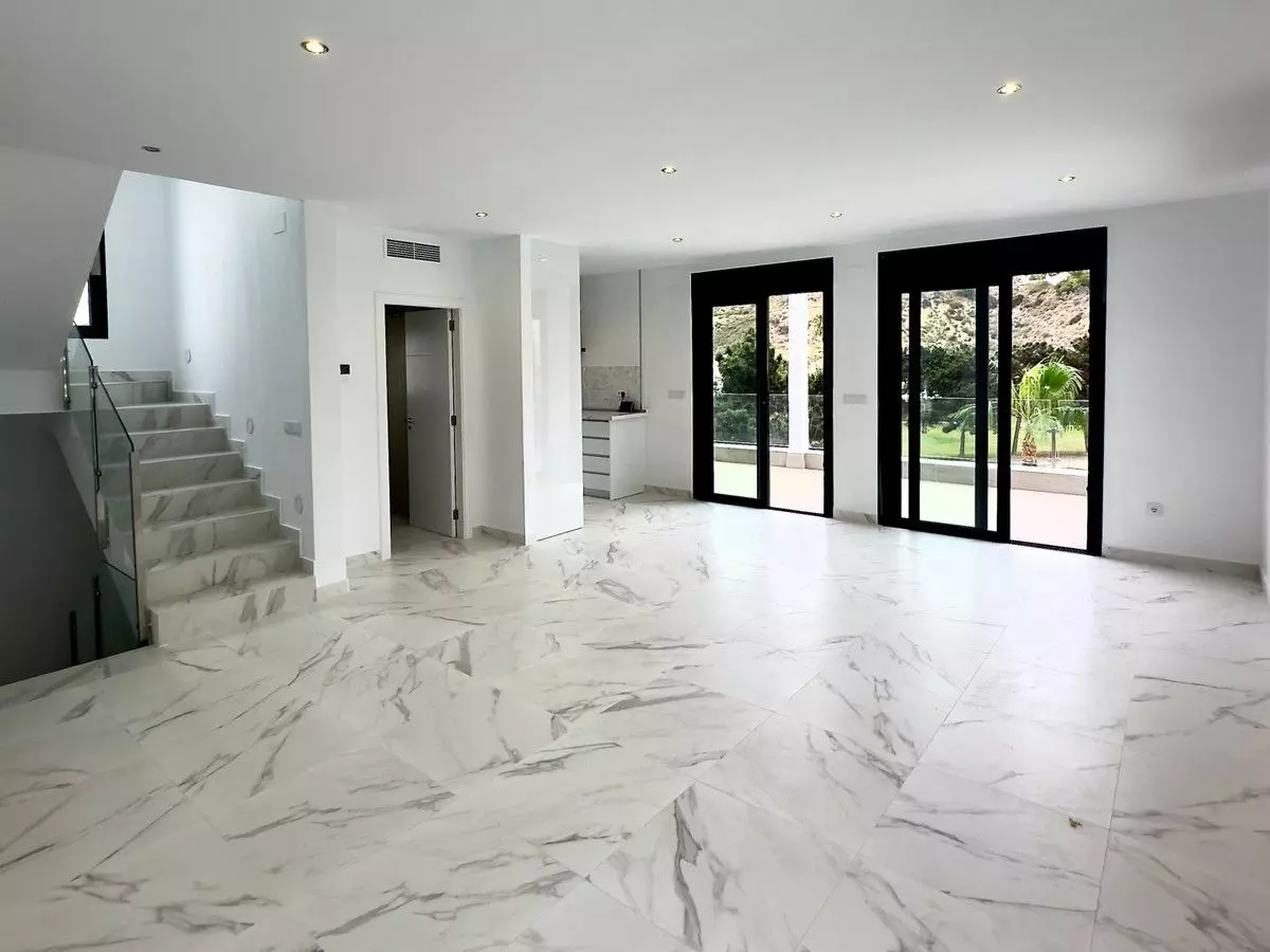 Villa Of 122 M² In Rojales, Spain