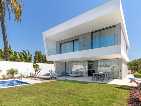 Villa Of 235 M² In Marbella, Spain