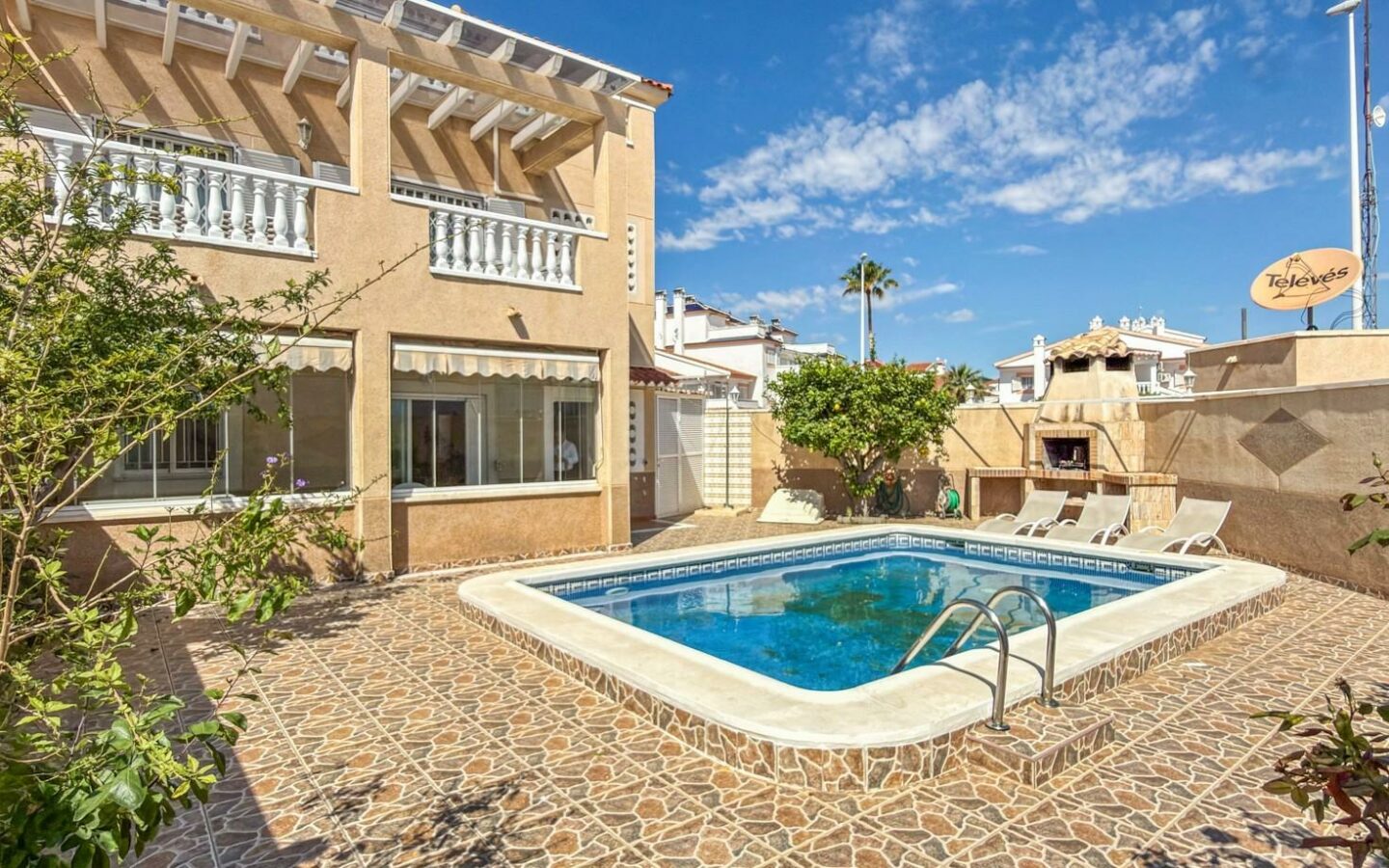Apartment Of 102 M² In Orihuela Costa, Spain