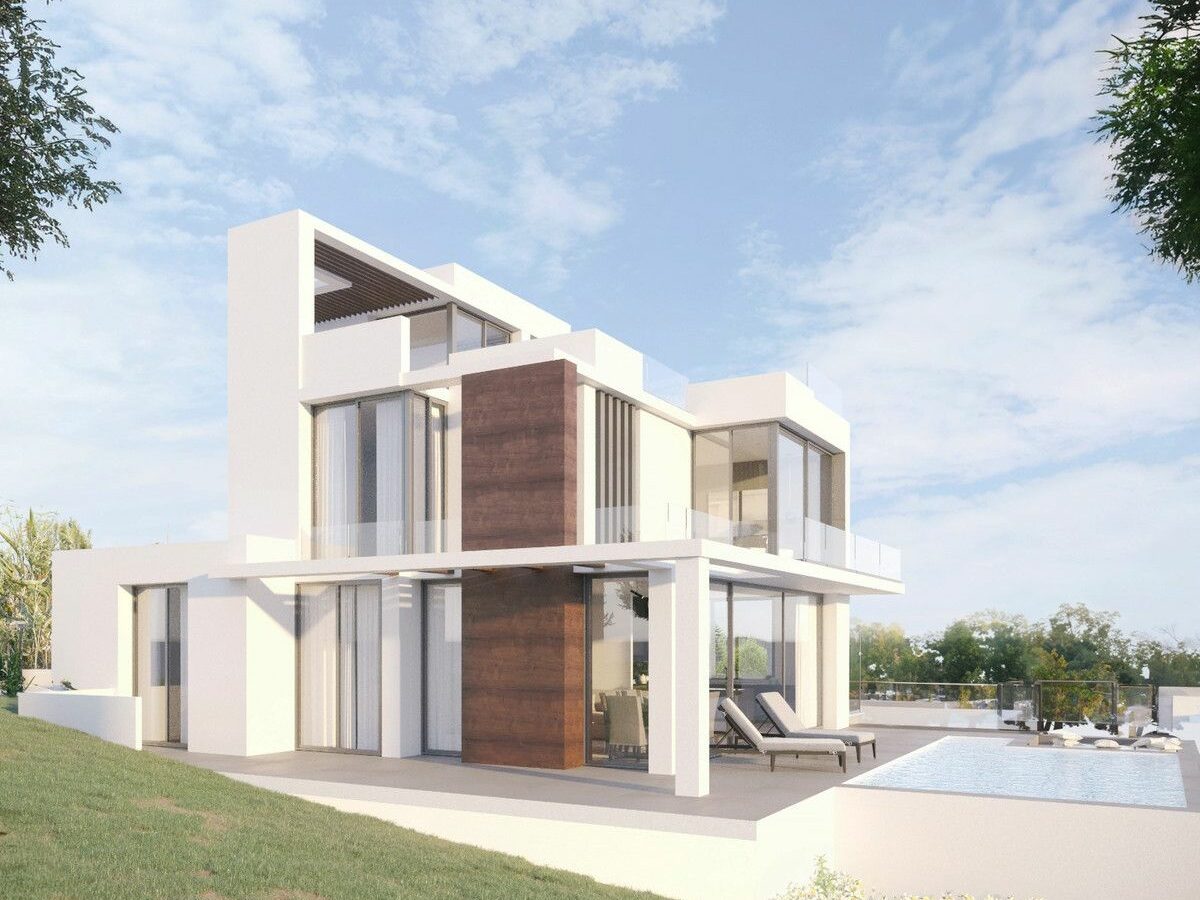 4-bedroom Villa In Casares, Spain (325 M²)