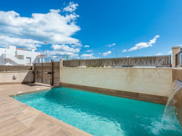 Villa Of 109 M² In Rojales, Spain