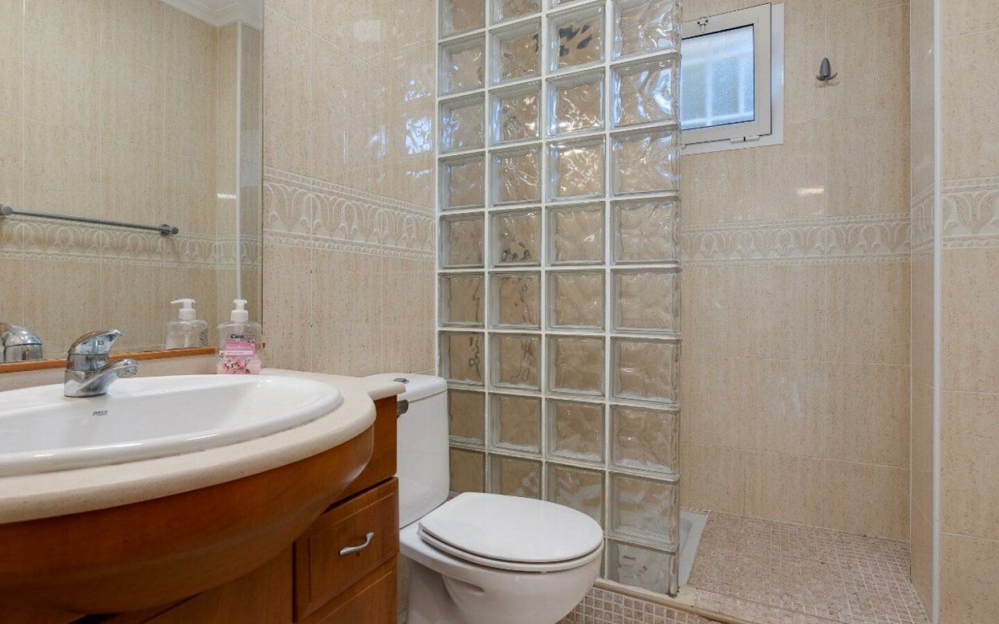 Apartment Of 102 M² In Orihuela Costa, Spain