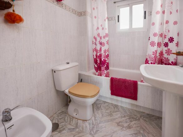 Apartment Of 70 M² In Torrevieja, Spain