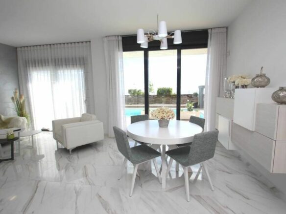 Villa Of 144 M² In San Miguel De Salinas