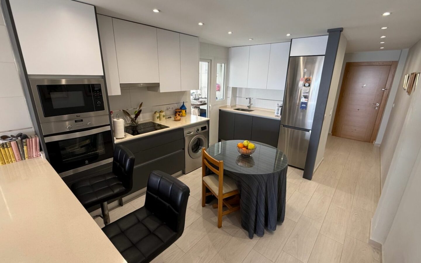 Apartment Of 86 M² In Torrevieja, Spain