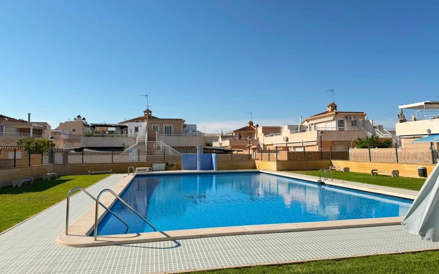 Chalet Of 150 M² In Torrevieja, Spain