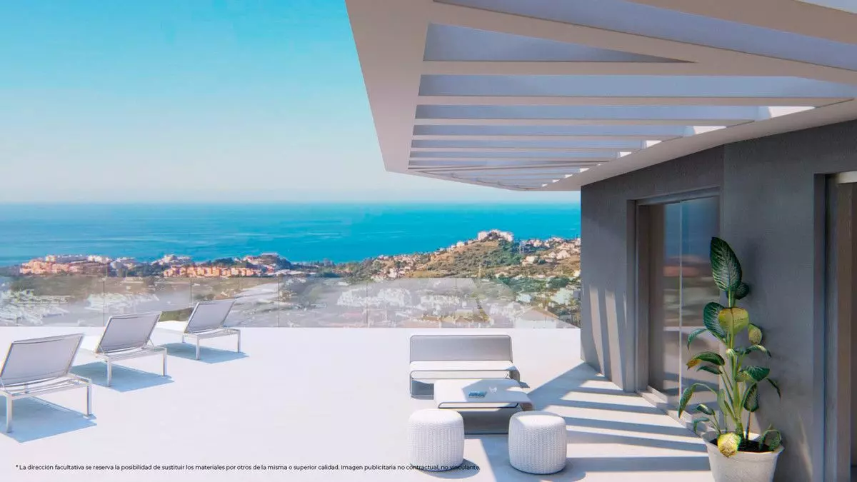 Apartment Of 125 M² With Sea Views In Benalmádena